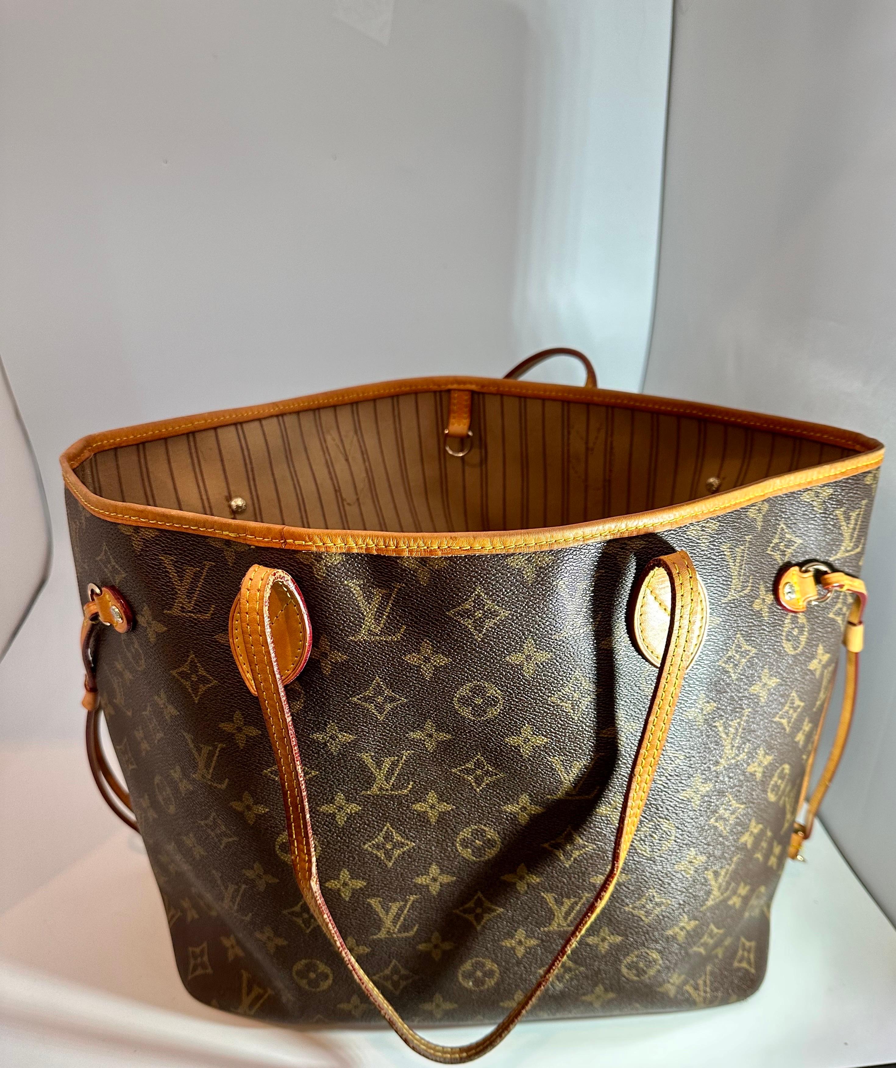 LOUIS VUITTON Brown Monogram Neverfull With a pouch, Canvas MM Tote Beige 6