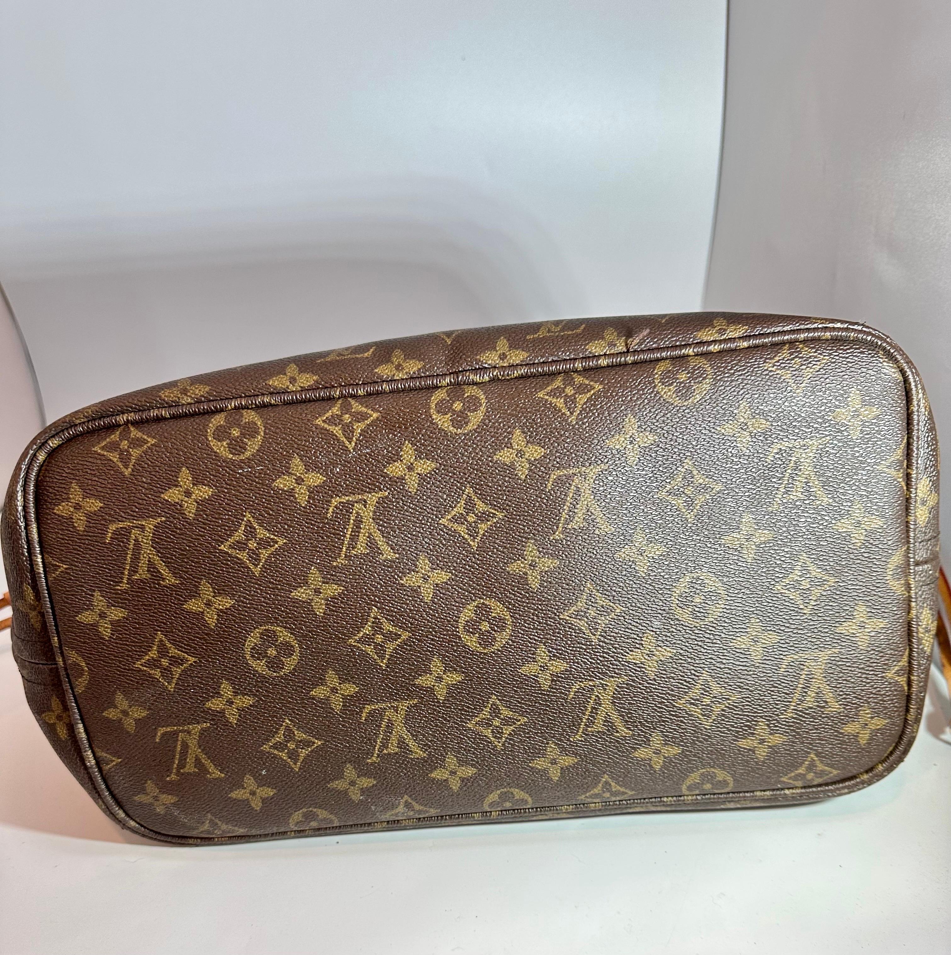 LOUIS VUITTON Brown Monogram Neverfull With a pouch, Canvas MM Tote Beige 7