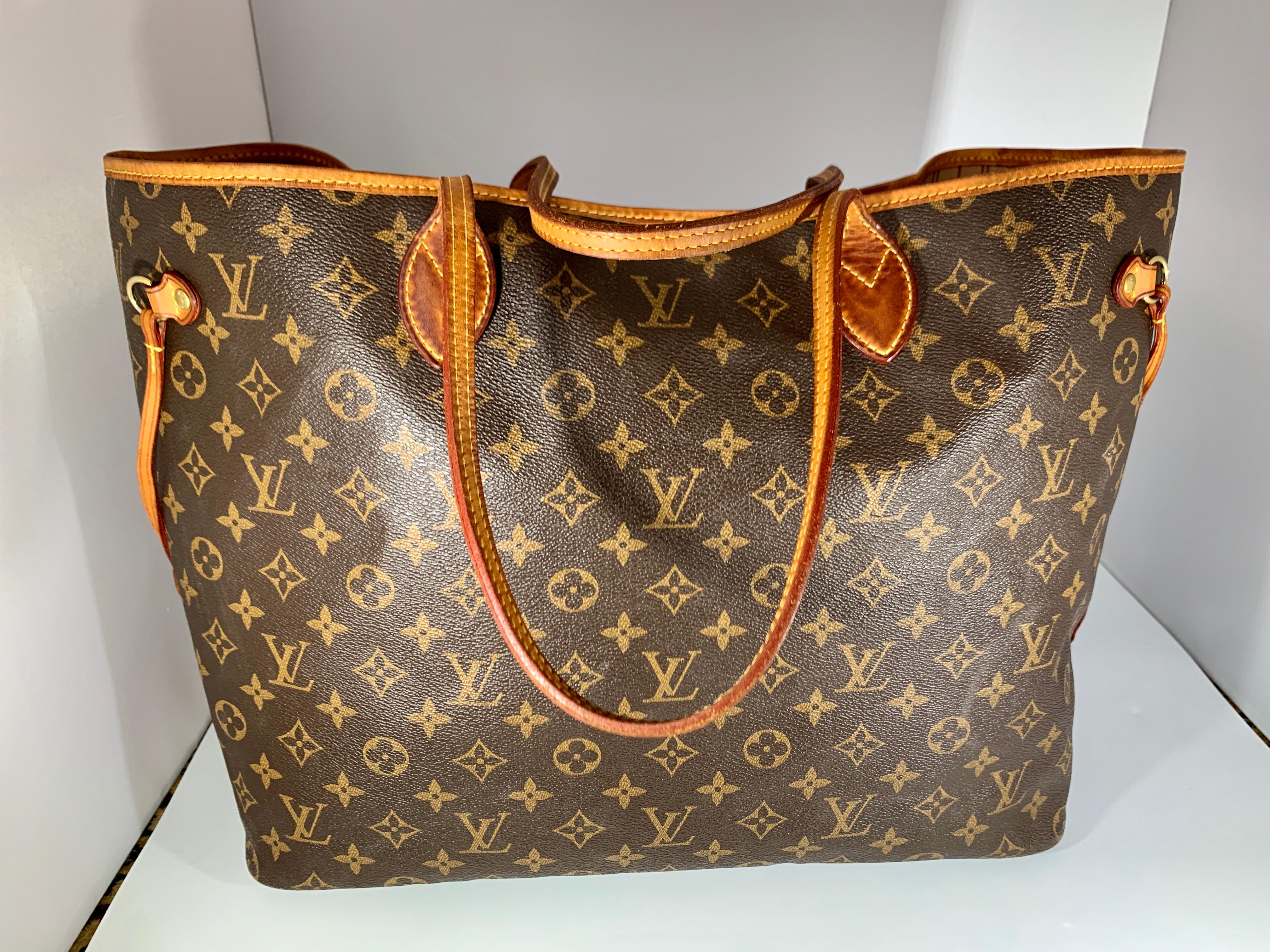 Women's LOUIS VUITTON Brown Monogram Neverfull With a pouch, Canvas MM Tote Beige