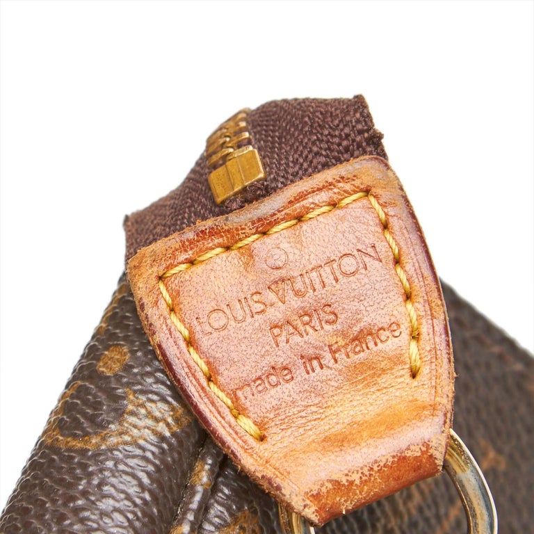 Louis Vuitton Brown Monogram Pochette Accessoires For Sale at 1stdibs