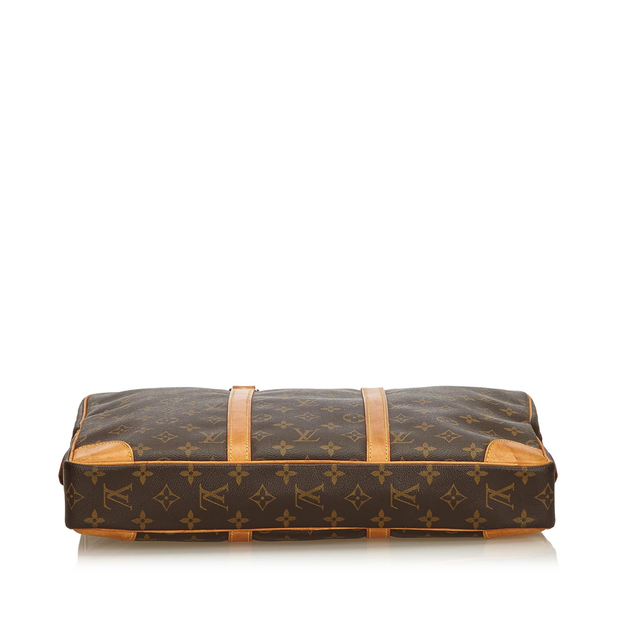 Louis Vuitton Brown Monogram Porte-Documents Voyage In Good Condition For Sale In Orlando, FL