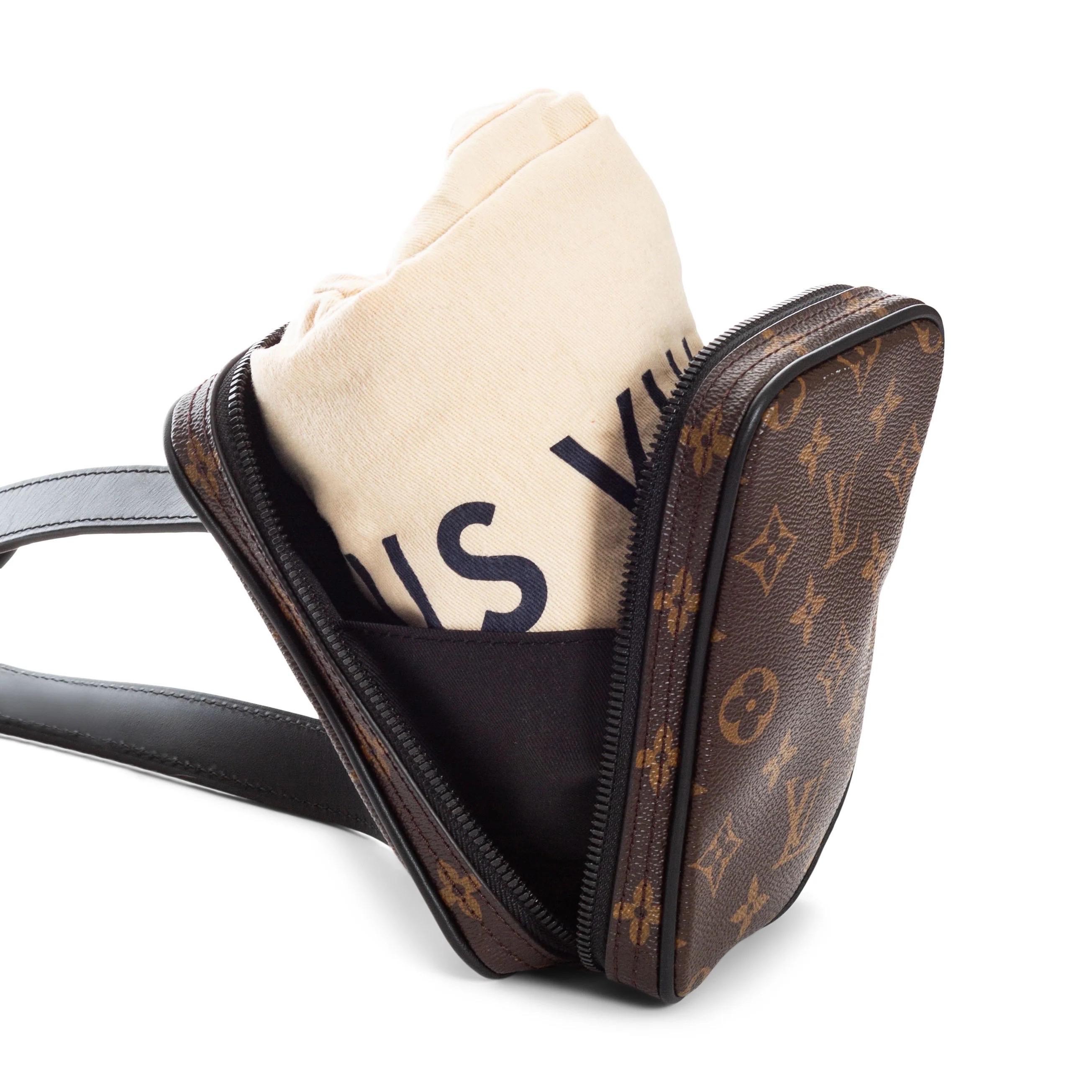Louis Vuitton Brown Monogram Solar Ray Utility Side Bag (SS2019) For Sale 5