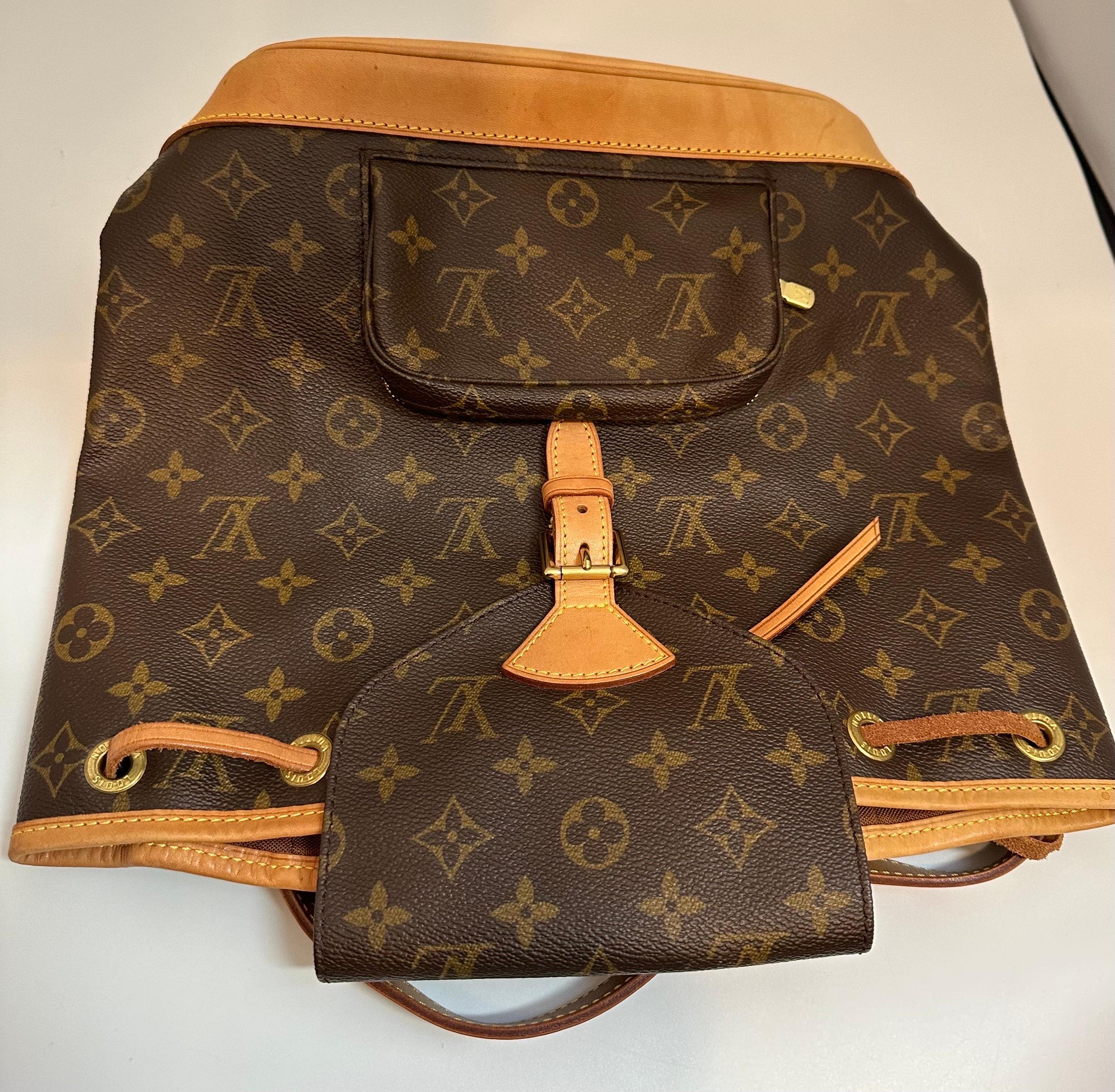 LOUIS VUITTON Brown Monogram  Vintage  Montsouris  Bagpack GM 11