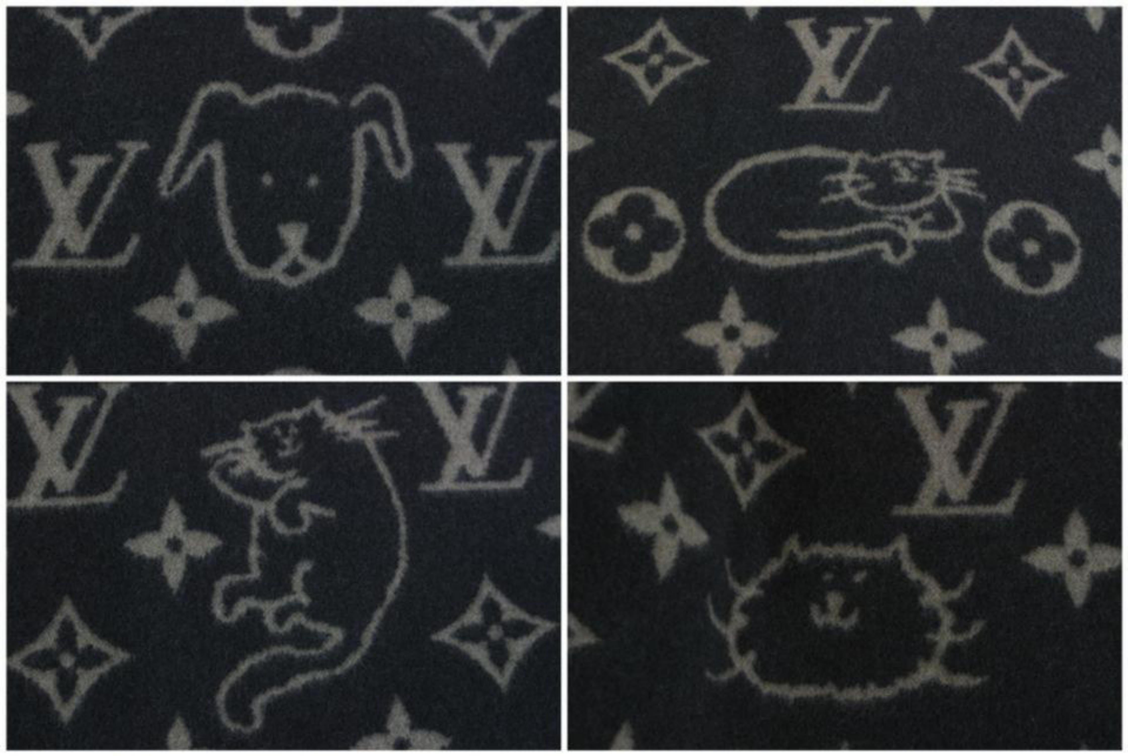 Women's or Men's Louis Vuitton Brown Neo Grace Coddington Monogram Catogram Wool Blanket 868513 S