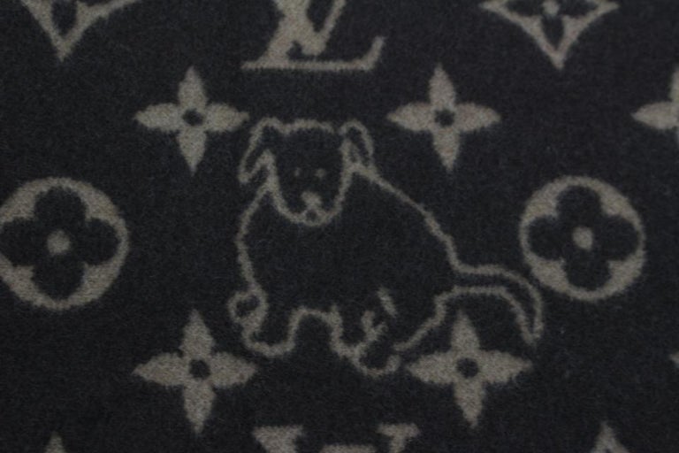 Louis Vuitton Brown Neo Grace Coddington Monogram Catogram Wool Blanket  868513 S at 1stDibs