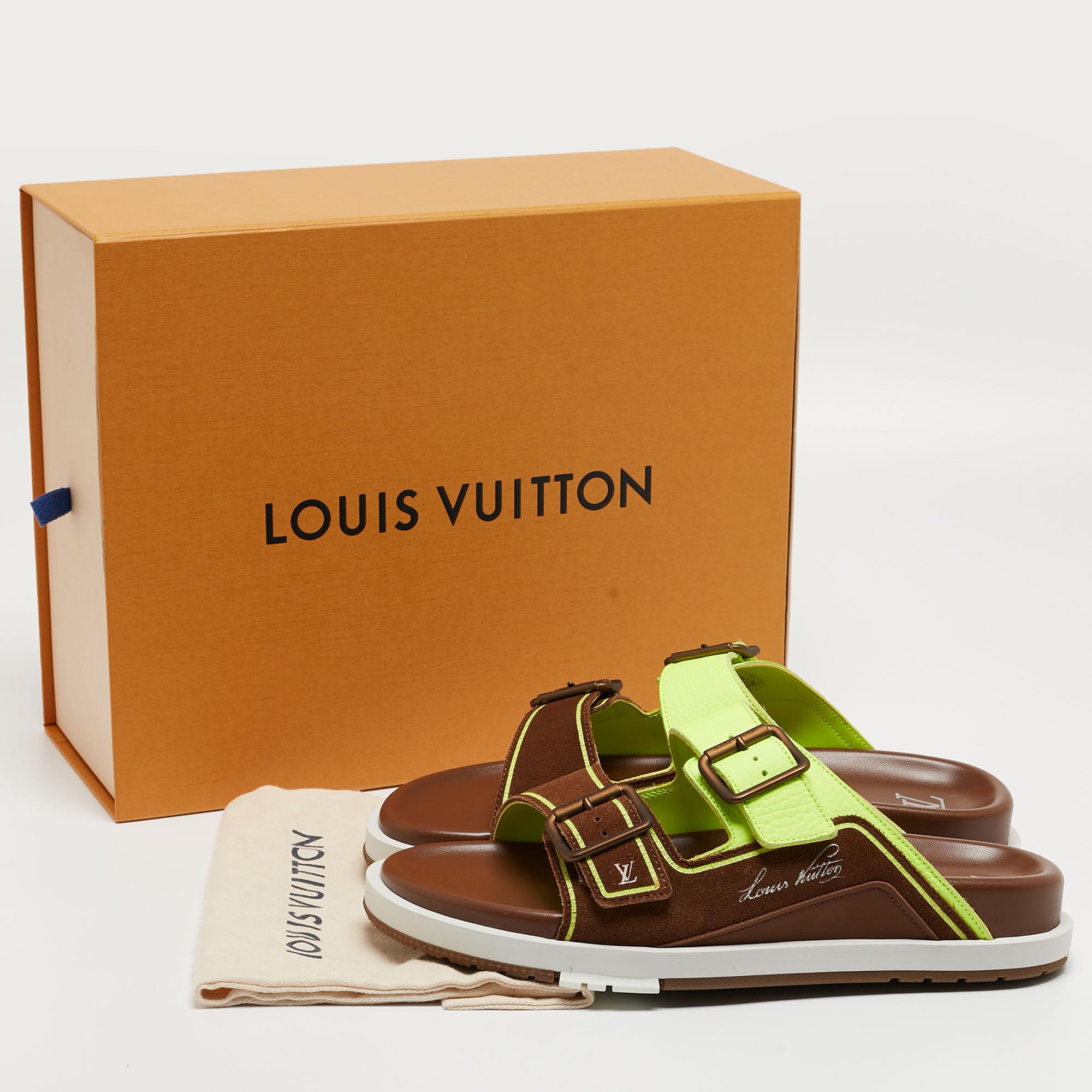 Louis Vuitton Brown/Neon Green Suede and Leather LV Trainer Mules Size 42 For Sale 2
