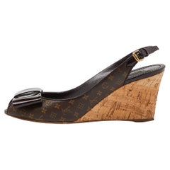 Louis Vuitton Brown Patent and Canvas Rivoli Slingback Wedge Pumps Size 38.5