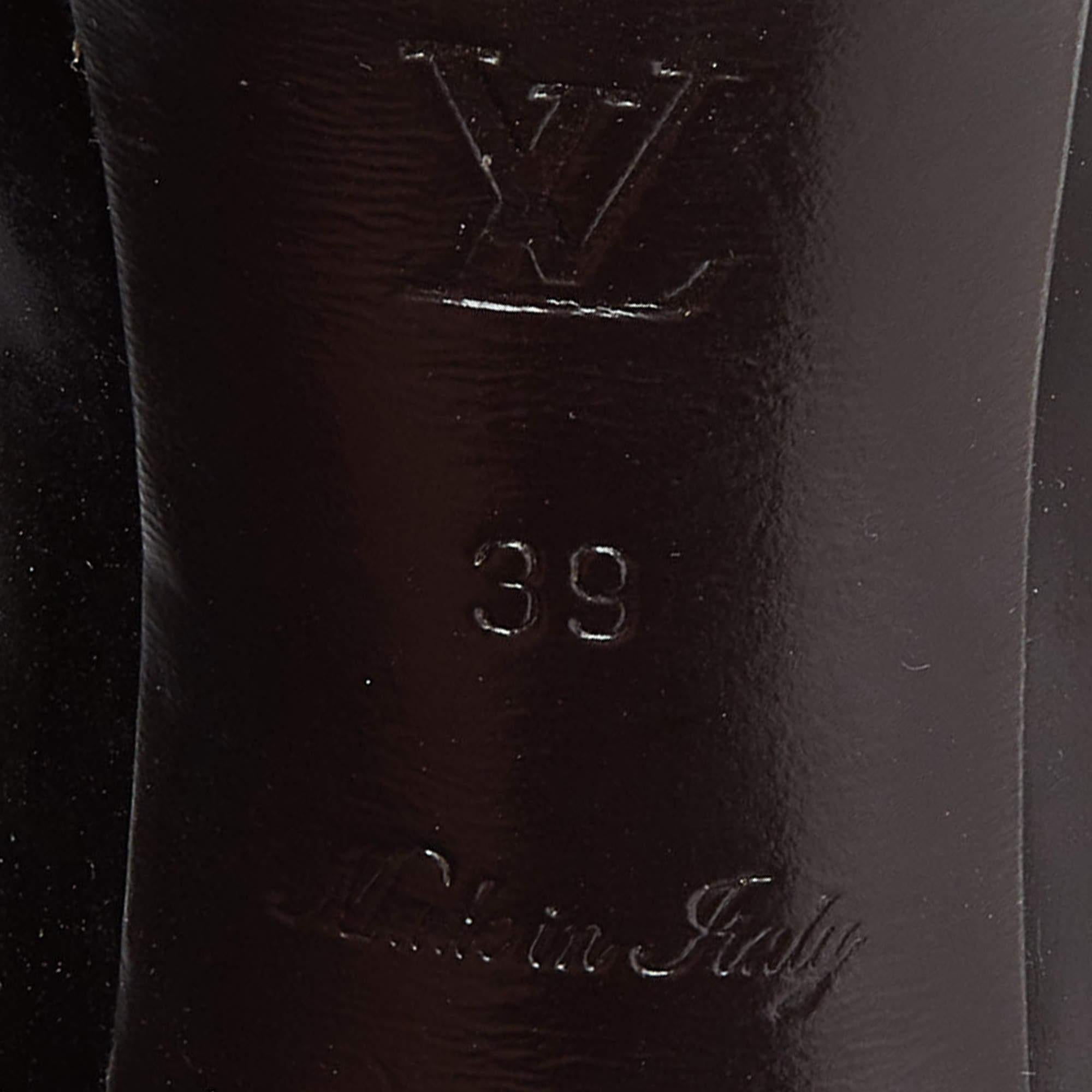 Louis Vuitton Brown Patent Leather Damier Bow Peep Toe Pumps Size 39 For Sale 4
