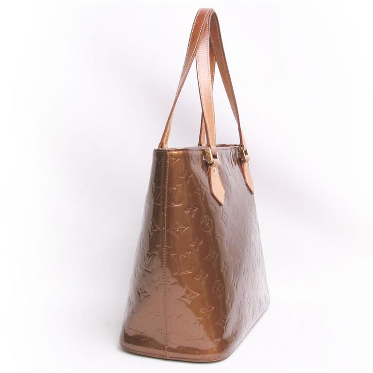 Rivets leather handbag Louis Vuitton Brown in Leather - 26653431