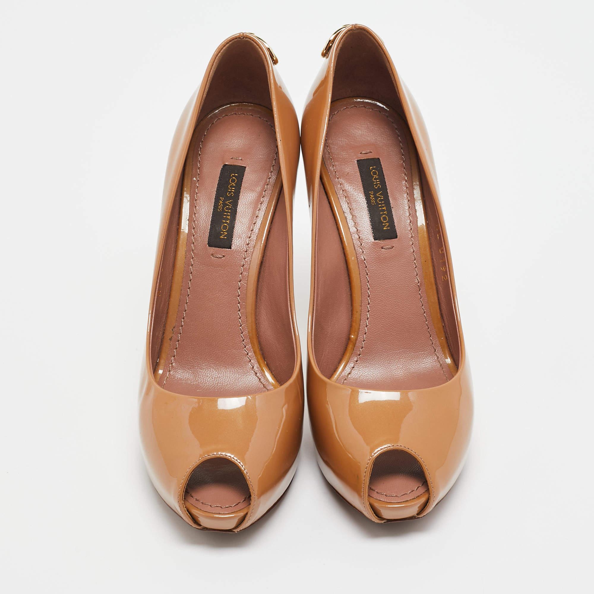 Louis Vuitton Brown Patent Leather Oh Really! Pumps Size 35 For Sale 3