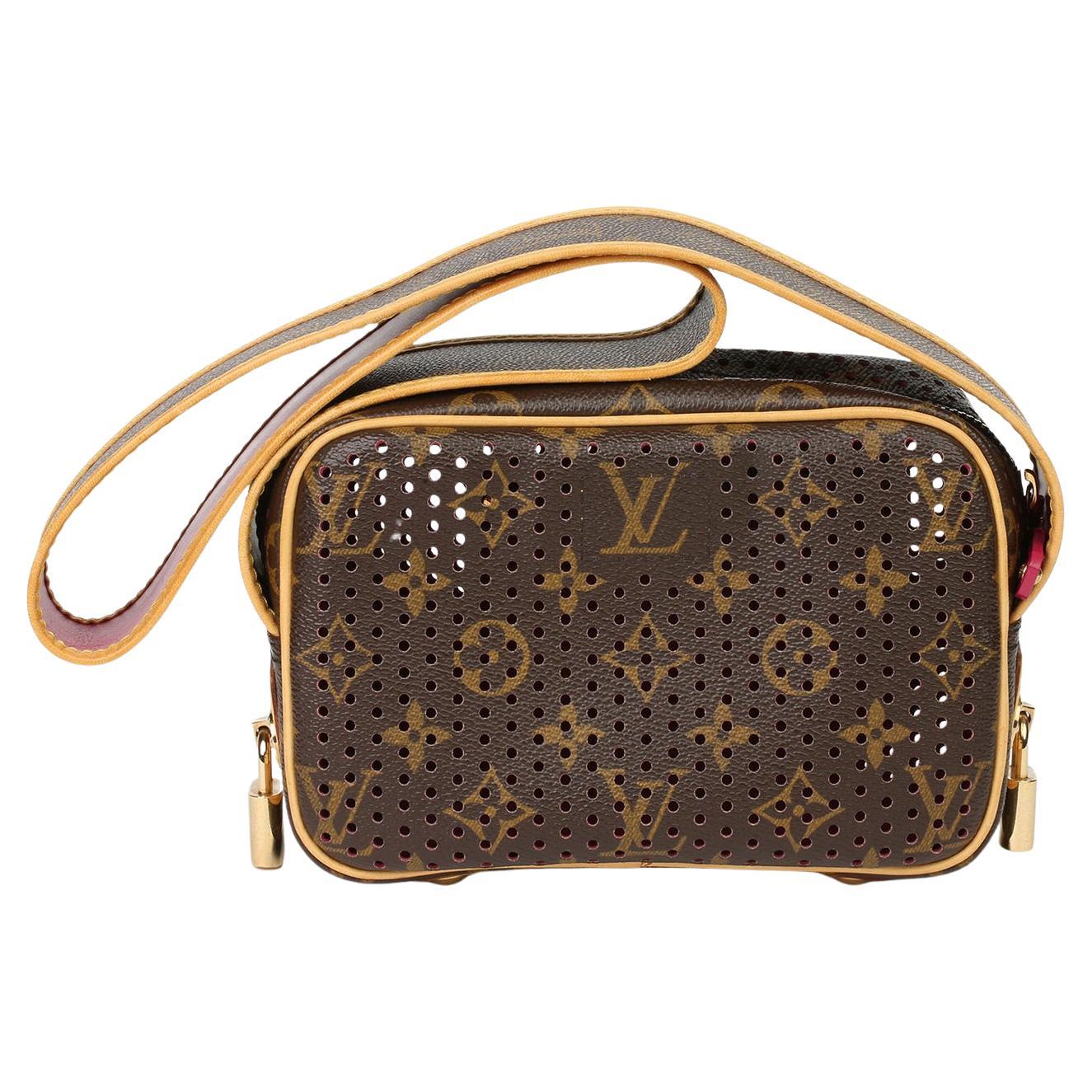 Louis Vuitton Toile perforée enduite de monogrammes marron, Mini Trocadéro Fuschia