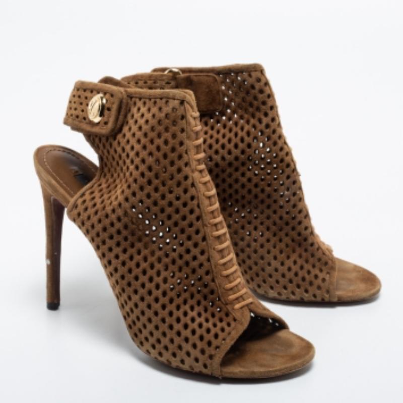Marron Louis Vuitton - Bottines en daim perforé Brown - Taille 39 en vente