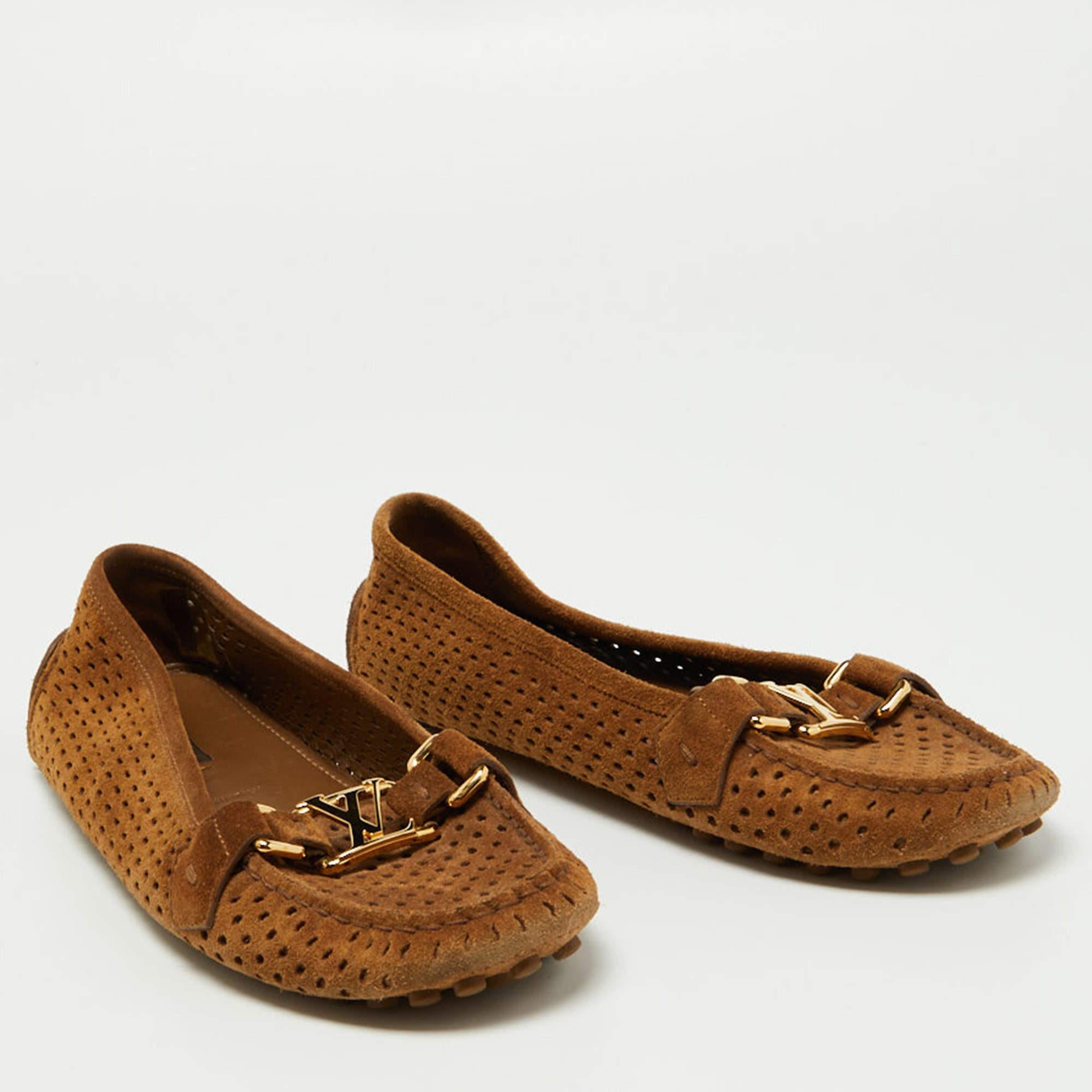 Women's Louis Vuitton Brown Perforated Suede Oxford Loafers Size 37.5 For Sale