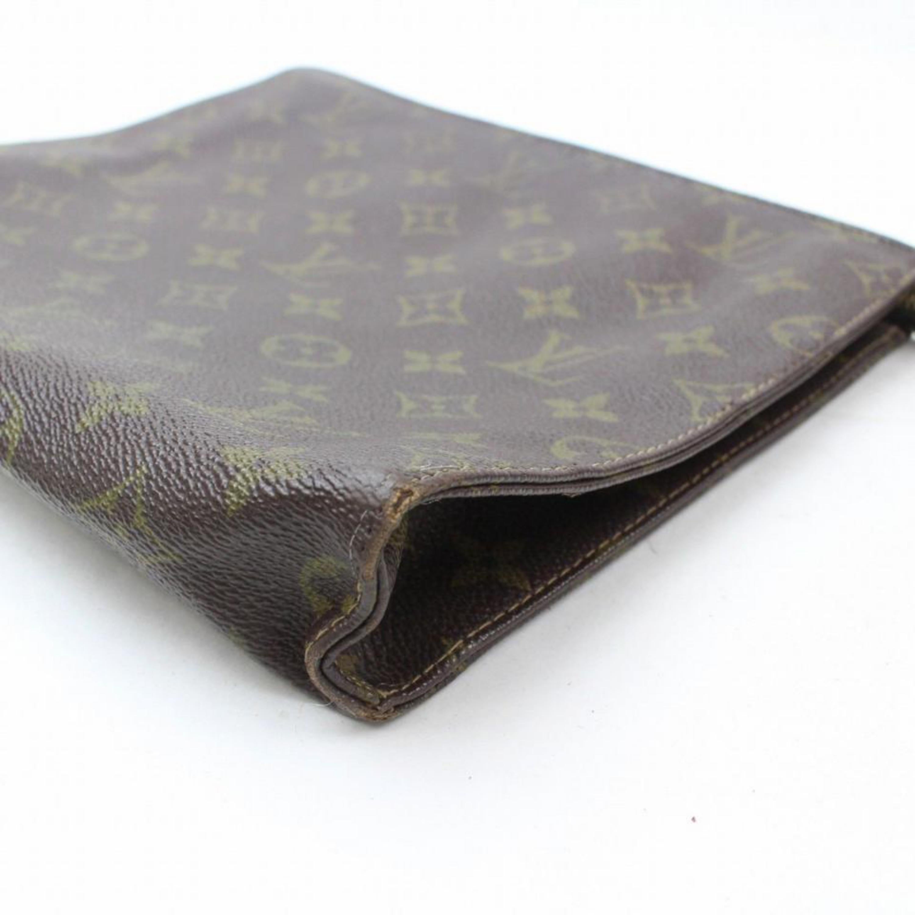 Louis Vuitton Brown Poche Monogram Toiletry Pouch 26 Toilette 869587 Cosmetic Ba For Sale 4