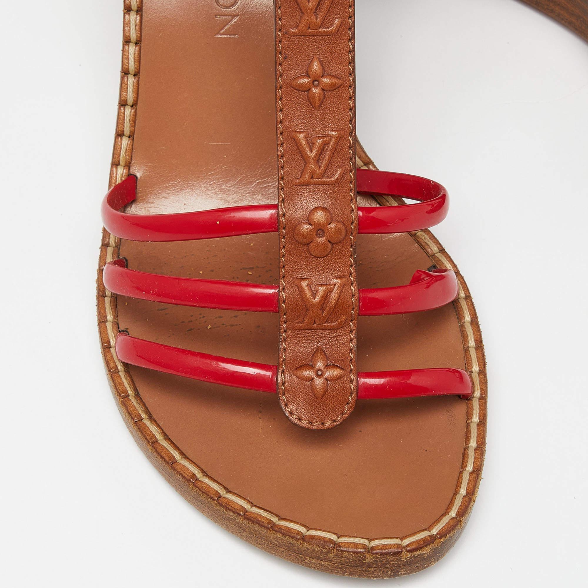 Louis Vuitton Brown/Red Monogram Embossed Leather and Patent T-Strap Wedge Sanda For Sale 4