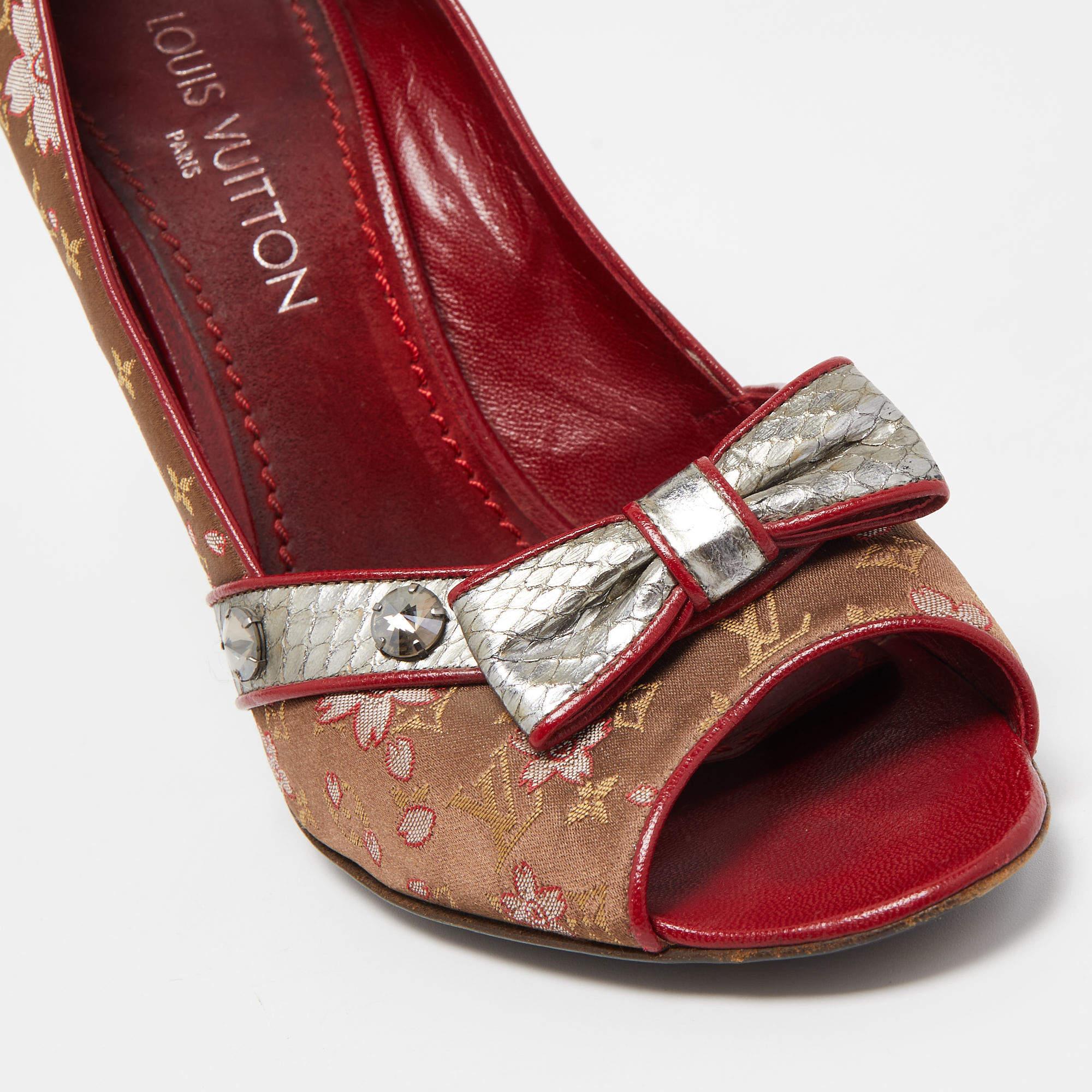 Louis Vuitton Brown/Red Monogram Satin and Leather Bow Peep Toe Pumps Size 39 1