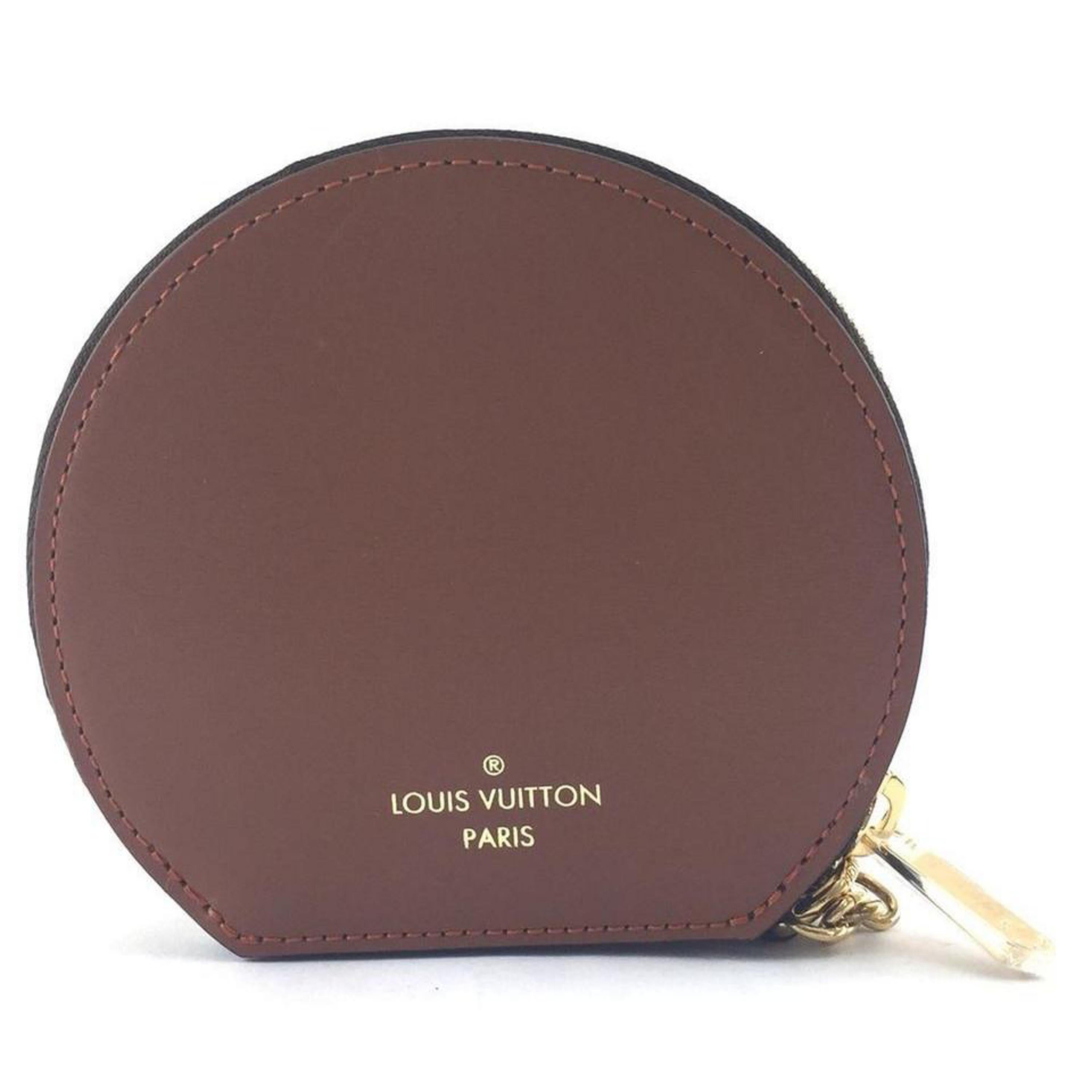 Louis Vuitton Brown (Runway) Limited Grace Coddington Catogram Micro Boite Chape For Sale 2