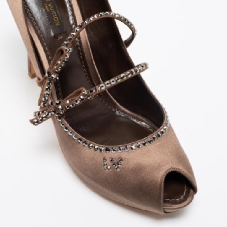 Louis Vuitton Brown Satin Crystal Embellished Peep Toe Pumps Size 40 For Sale 1