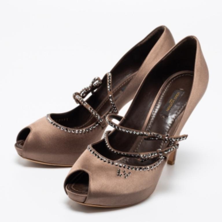 Louis Vuitton Brown Satin Crystal Embellished Peep Toe Pumps Size 40 For Sale 4