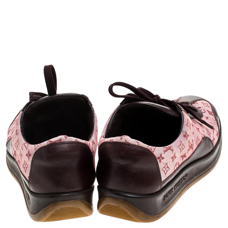 Louis Vuitton Brown/Sepia Monogram Mini Lin and Leather Sneakers Size 39.5 In Good Condition In Dubai, Al Qouz 2