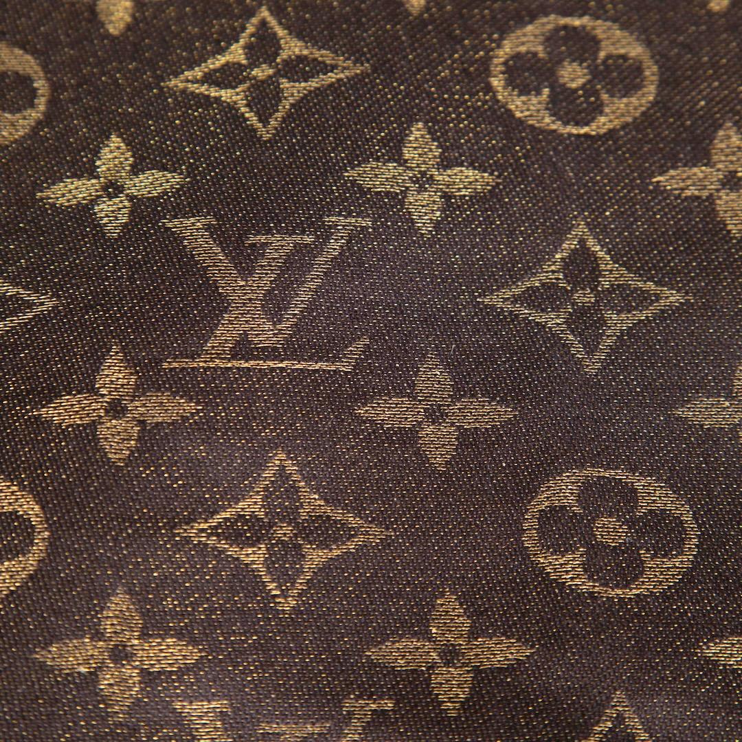 Louis Vuitton Brown Silk Monogram Classic Shawl In Good Condition In London, GB