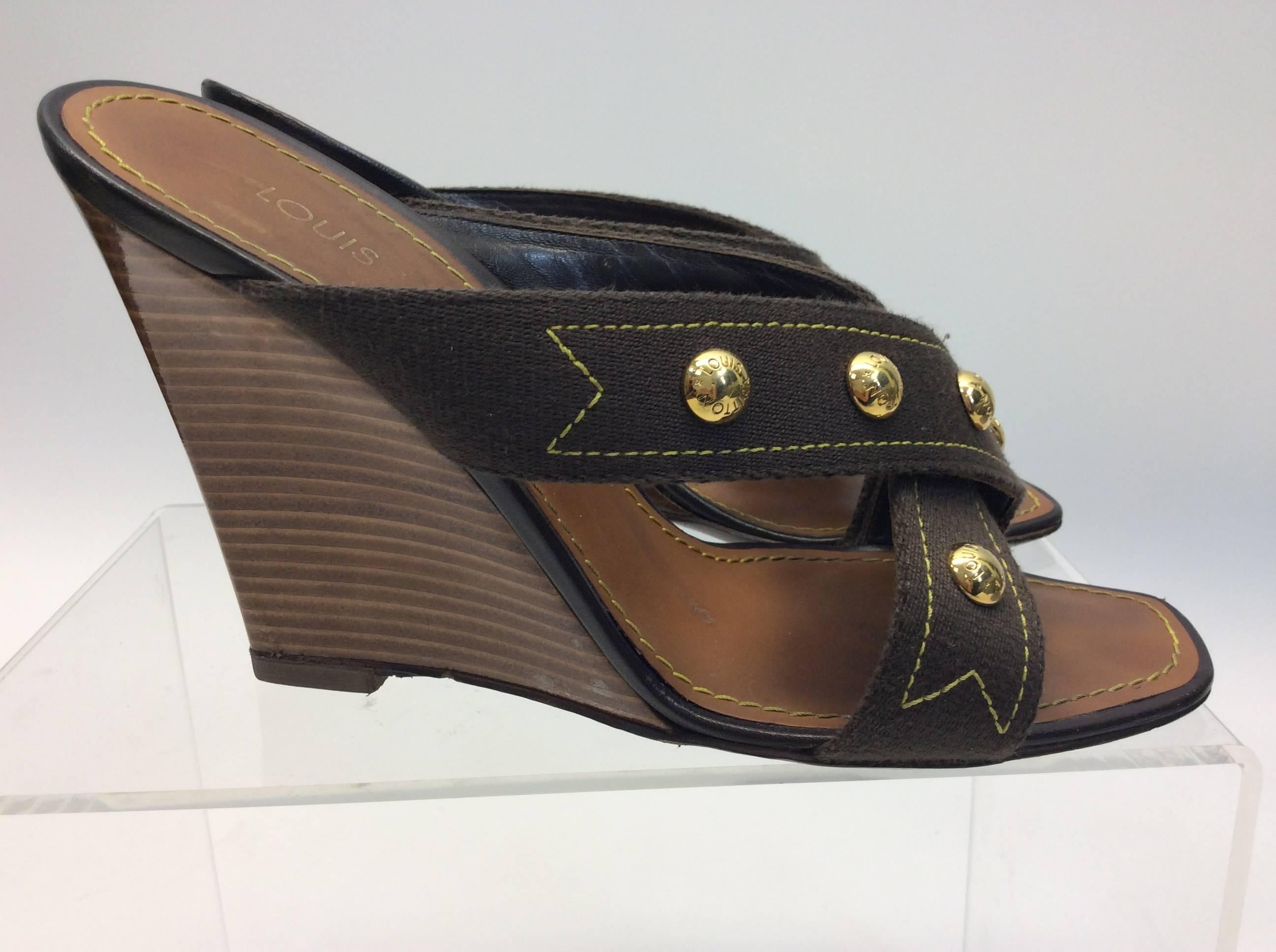 Louis Vuitton Brown Studded Leather Wedge In Excellent Condition For Sale In Narberth, PA