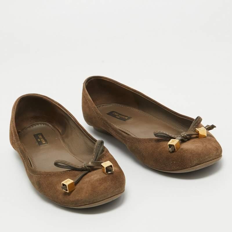 De las mujeres Louis Vuitton Bailarinas con Lazo en Ante Marrón Dados Talla 38 en venta