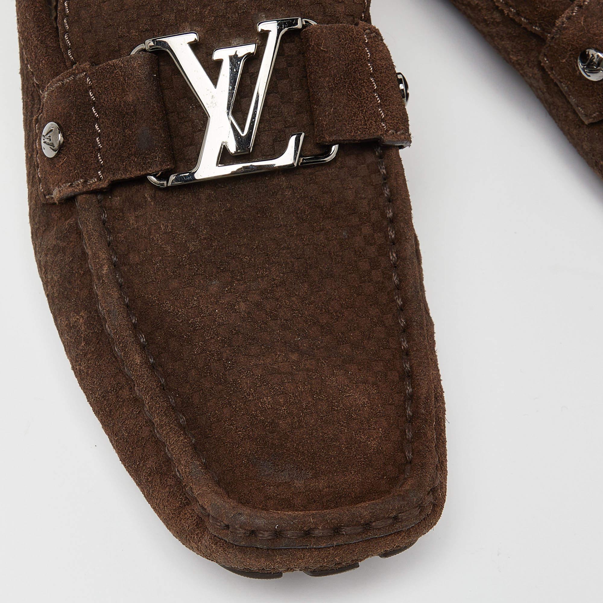 Louis Vuitton Brown Suede Monte Carlo Slip On Loafers Size 42 In Fair Condition For Sale In Dubai, Al Qouz 2