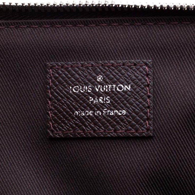LOUIS VUITTON Taiga Anton Soft Briefcase Black 426630