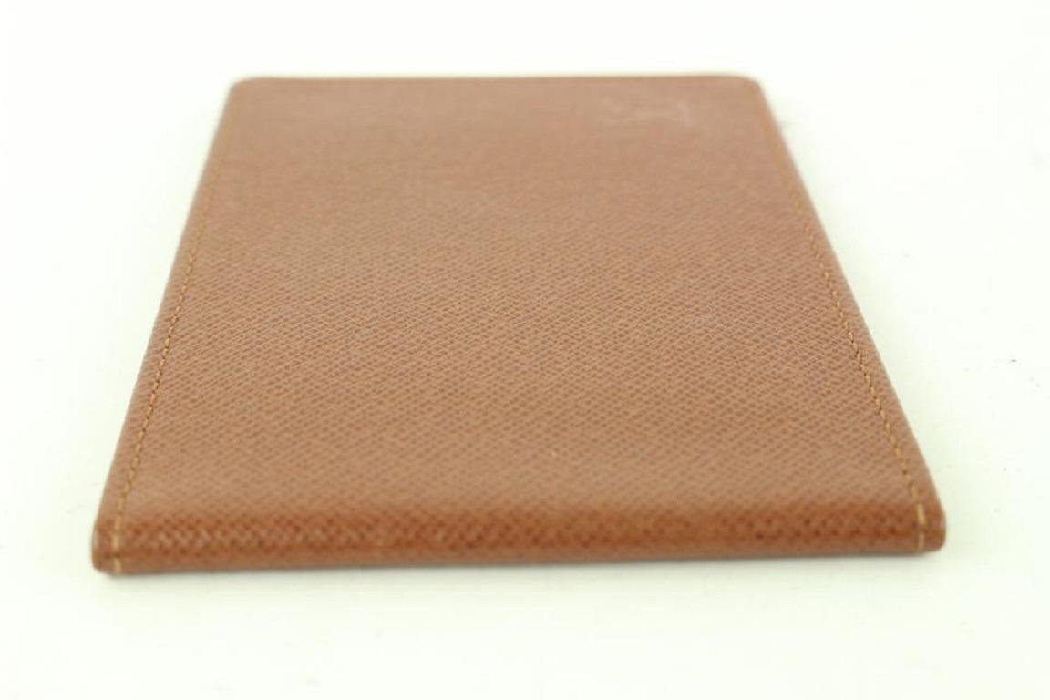 Louis Vuitton Portefeuille porte-cartes ID Cas en cuir marron Taiga 551lvs611 en vente 4