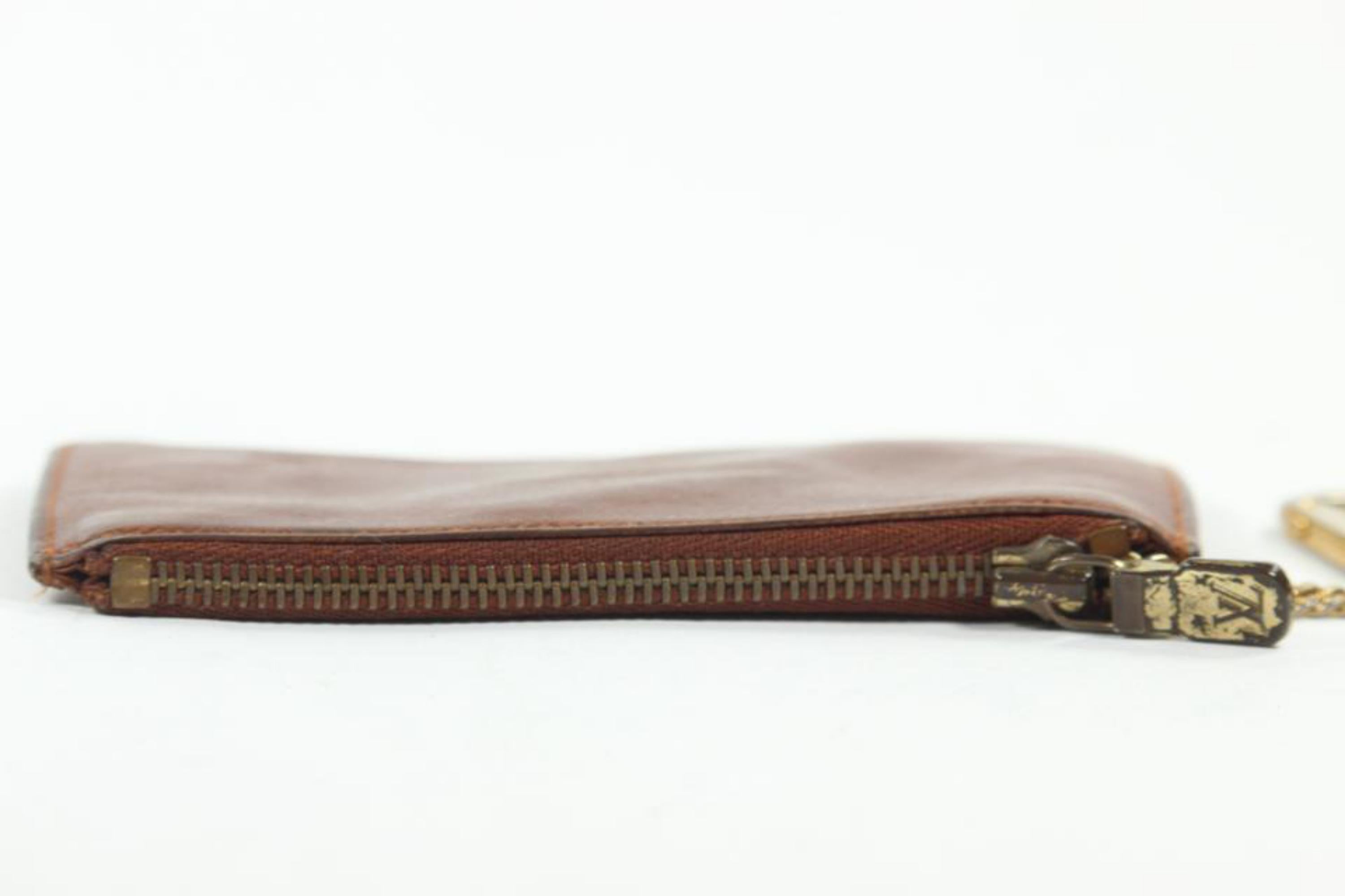 Women's Louis Vuitton Brown Taiga Leather Key Pouch 13lv1103 For Sale