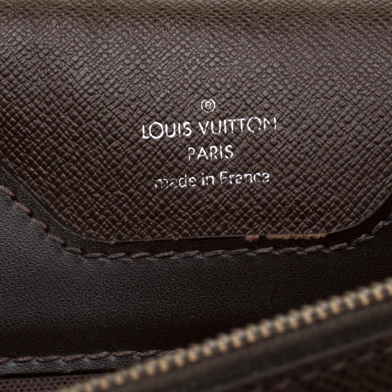 Louis Vuitton Brown Taiga Leather Minuto Portfolio Case For Sale at 1stDibs