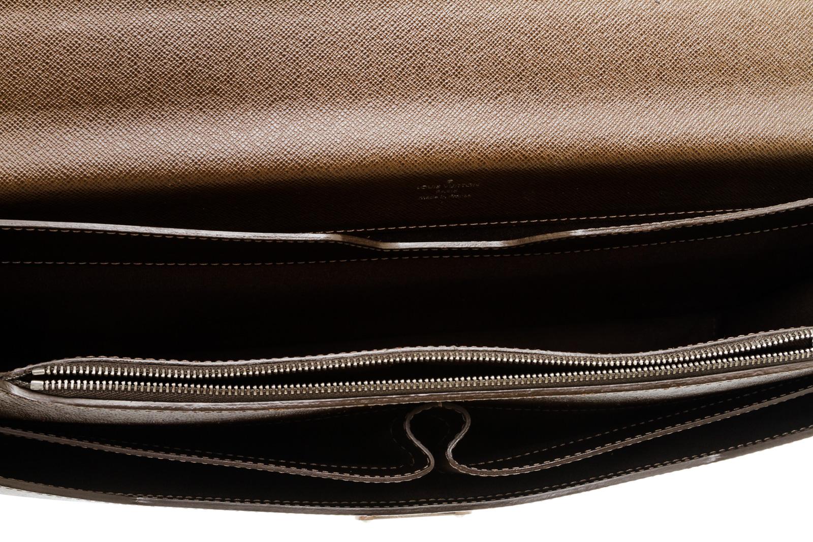 Women's Louis Vuitton Brown Taiga Leather Robusto Briefcase Bag