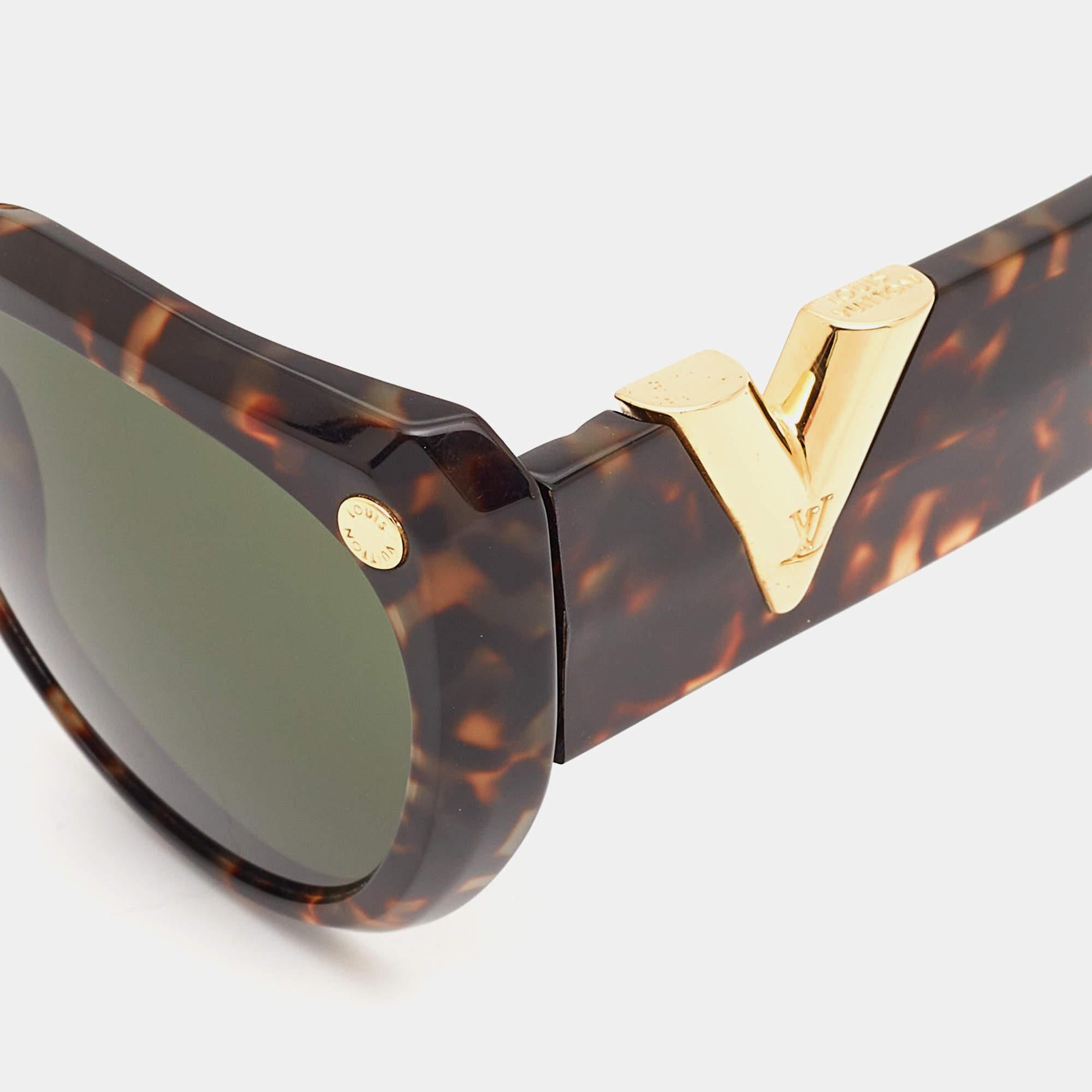 Louis Vuitton Brown Tortoise Z0904W My Fair Lady Sunglasses In Good Condition For Sale In Dubai, Al Qouz 2