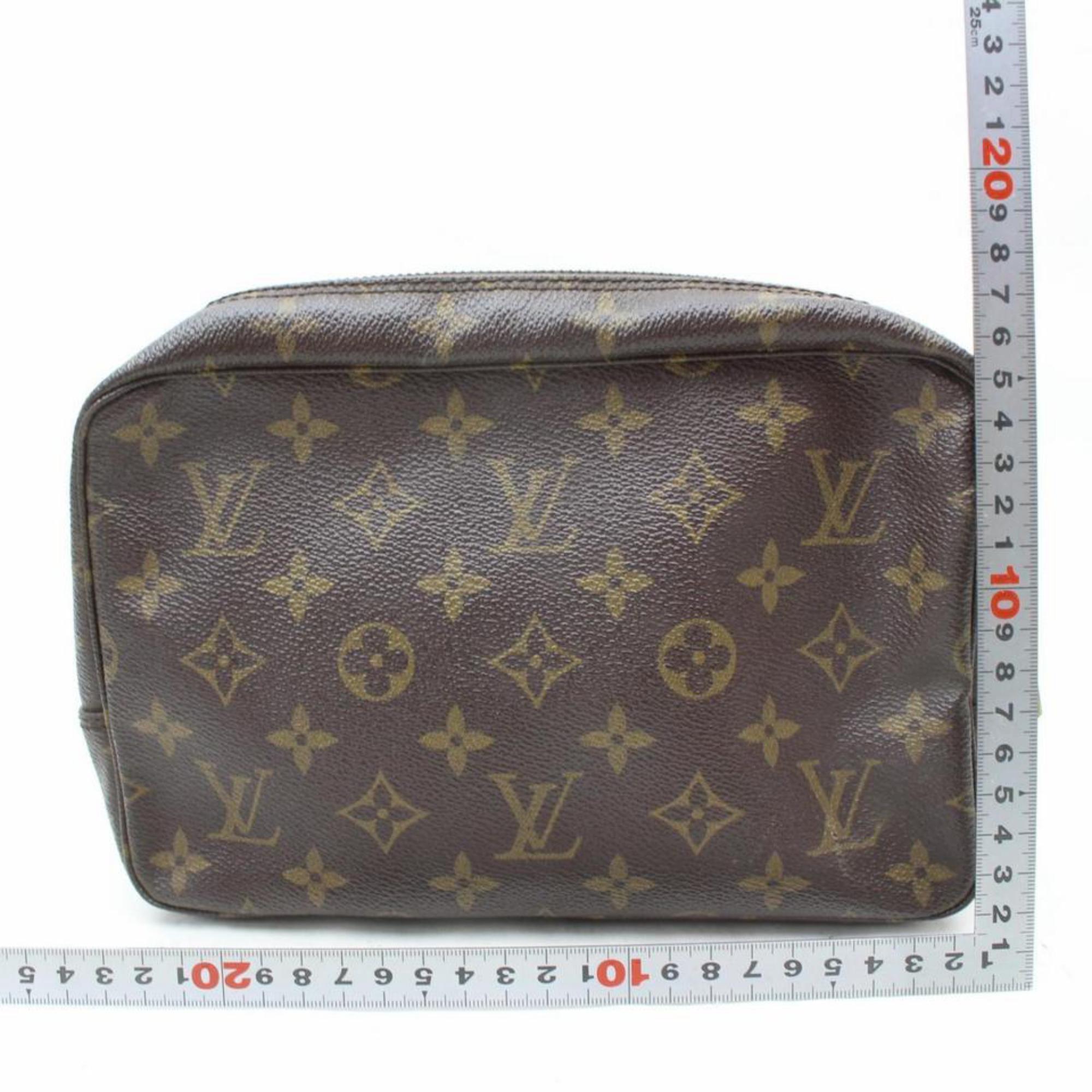 Louis Vuitton Brown Trousse Monogram Pouch Toilette 28 869223 Cosmetic Bag For Sale 1