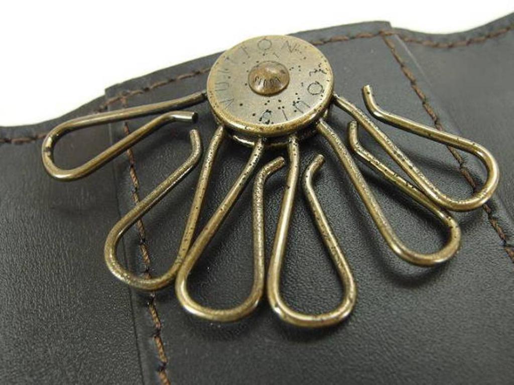 Women's Louis Vuitton Brown Utah Leather Key Case 216818 Wallet For Sale