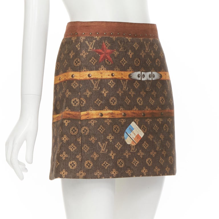 Louis Vuitton Vintage Monogram Mini Skirt ECRU. Size 36
