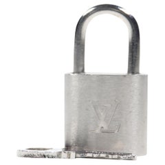 Louis Vuitton TSA De Voyage Padlock Silver and 2 Key Set Lock 57lk63s For  Sale at 1stDibs