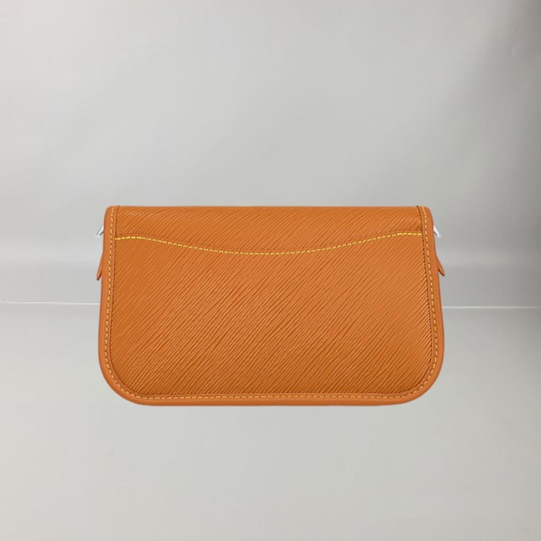 Louis Vuitton Buci bag Golden Honey Grained Epi cowhide leather For