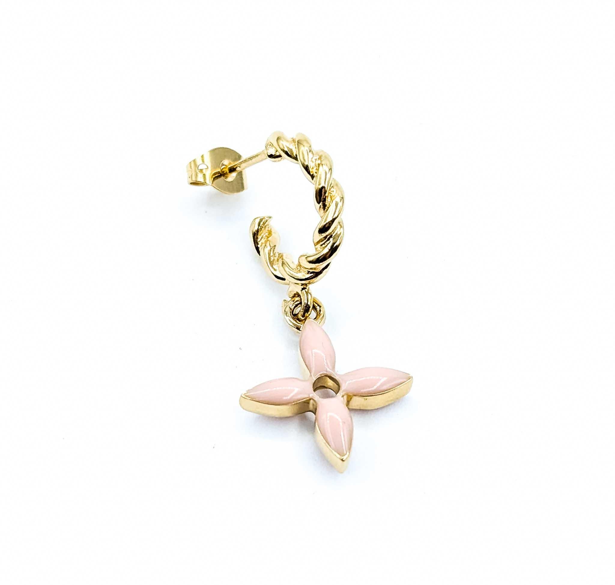 Louis Vuitton Buci d'Oreille Sweet Monogram Earrings Excellent état - En vente à Bloomington, MN