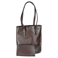Bolso cubo Louis Vuitton PM marrón Epi