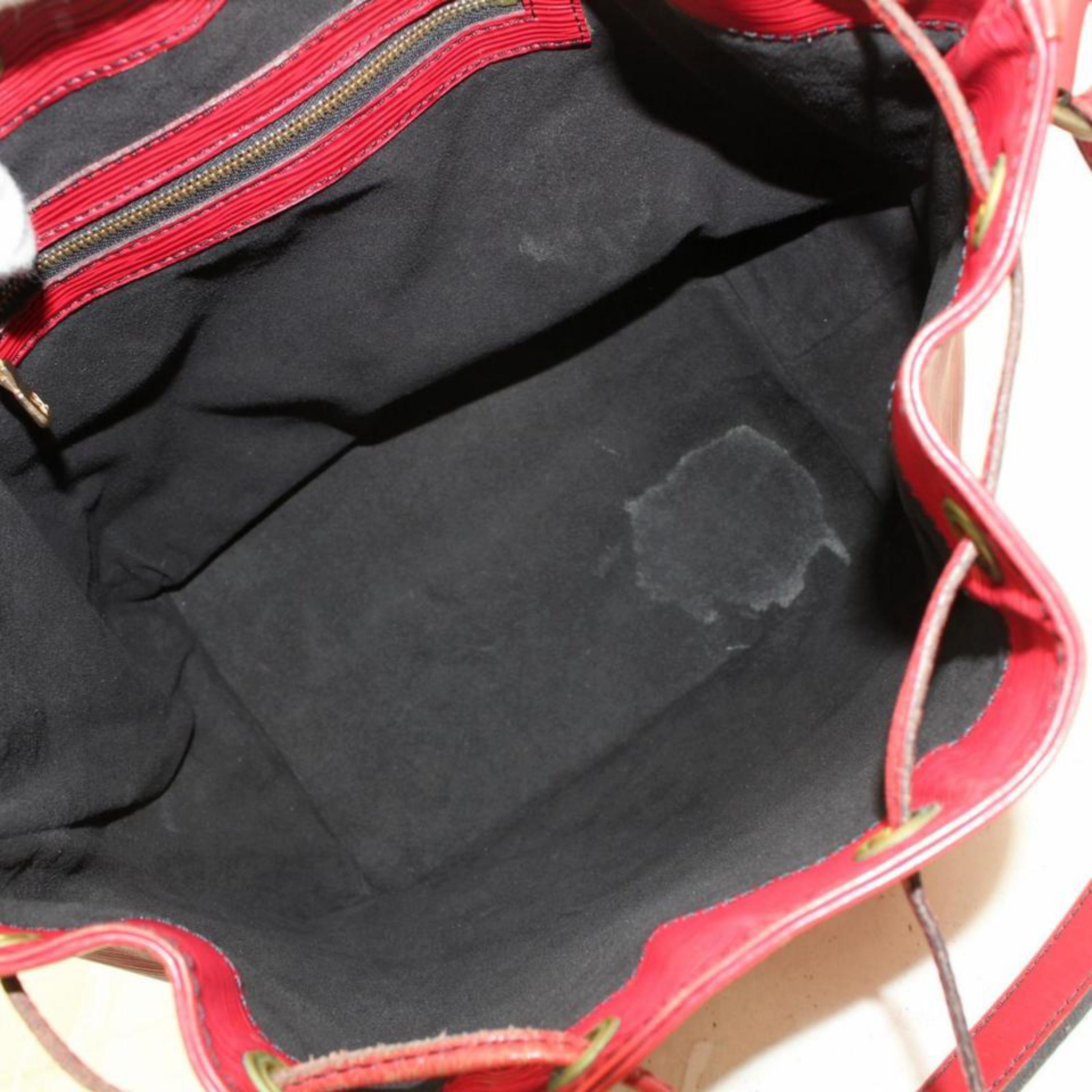 Louis Vuitton Bucket Epi Petit Noe Drawstring Hobo 869175 Red Leather Shoulder B For Sale 7