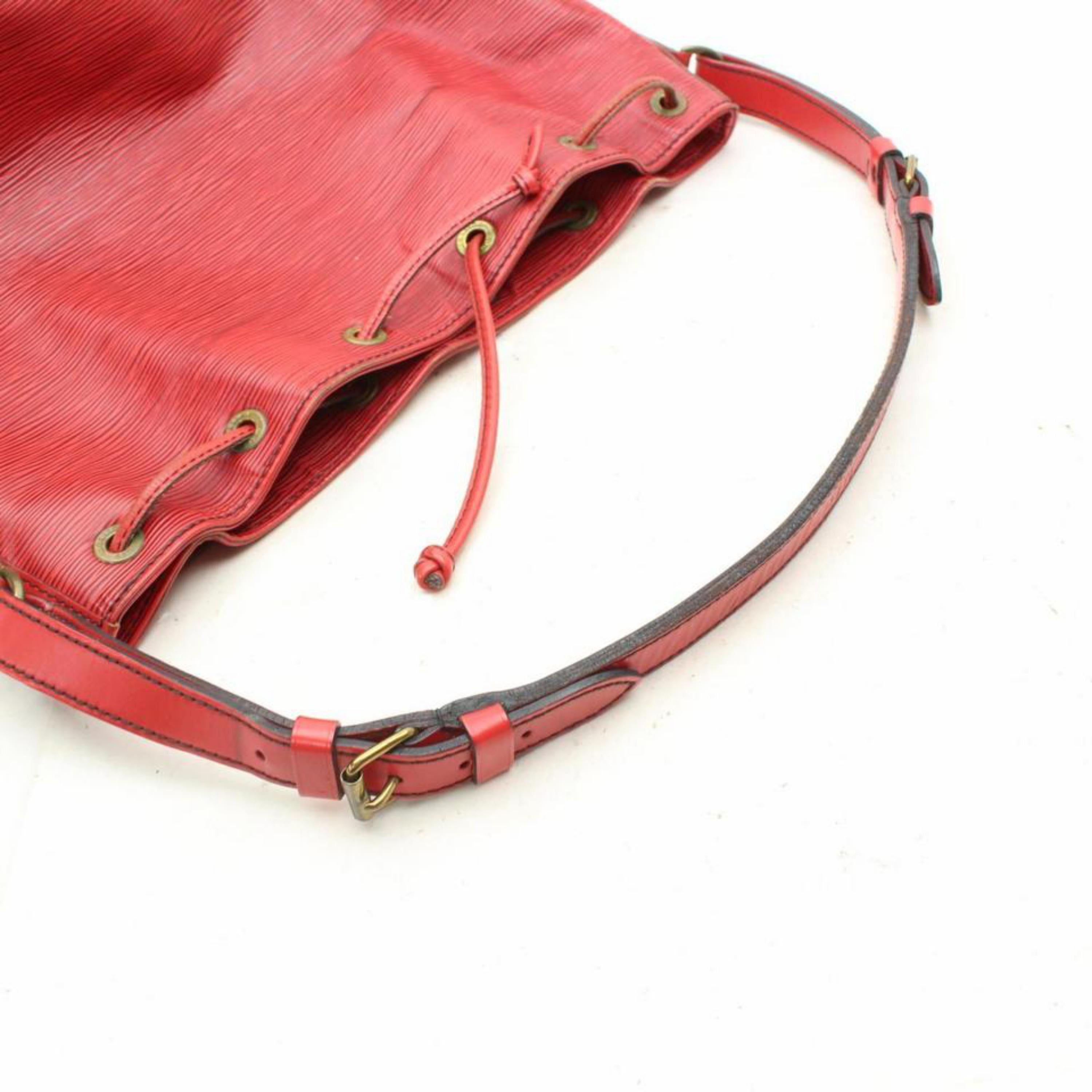 Louis Vuitton Bucket Epi Petit Noe Drawstring Hobo 869175 Red Leather Shoulder B For Sale 8