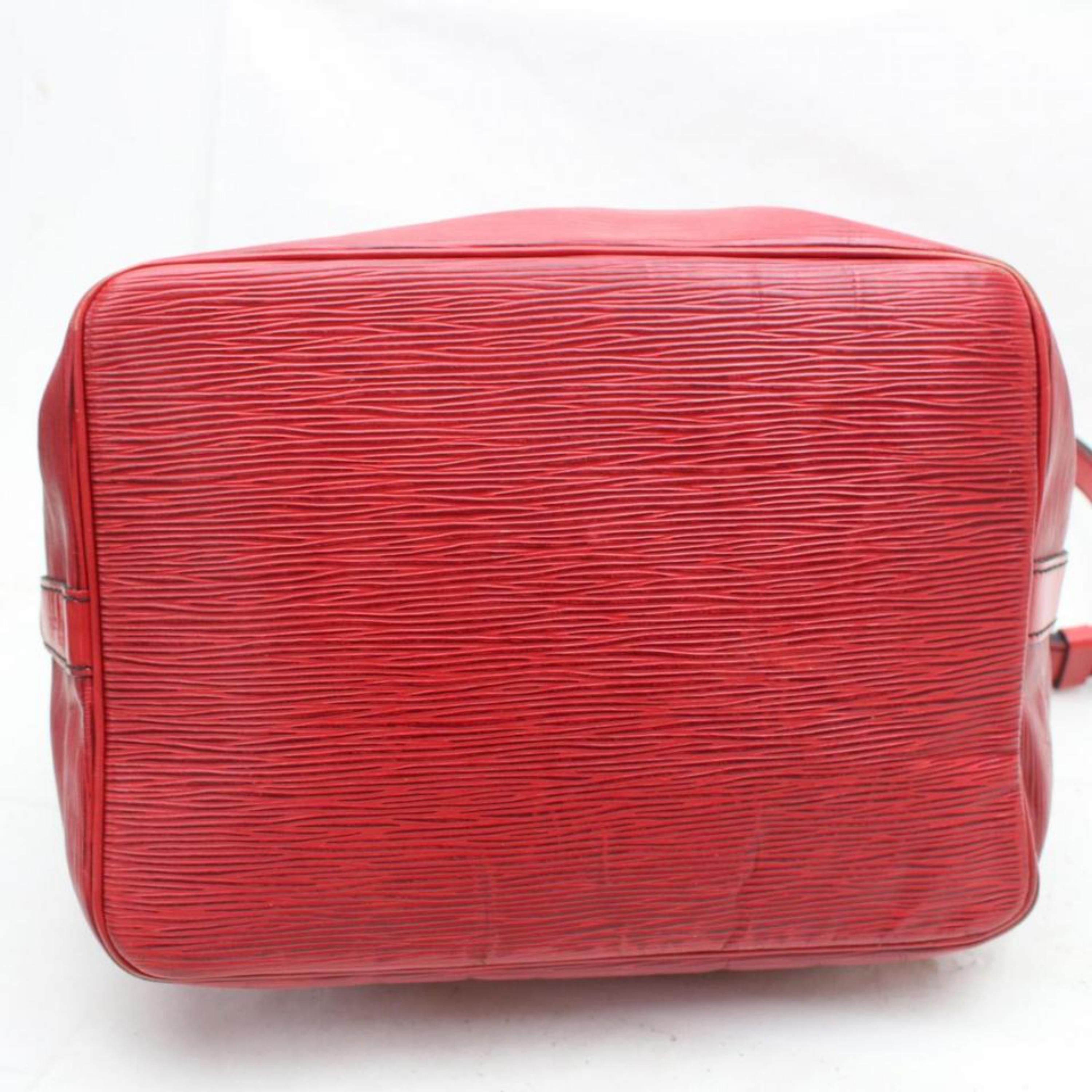 Louis Vuitton Bucket Epi Petit Noe Drawstring Hobo 869175 Red Leather Shoulder B For Sale 2