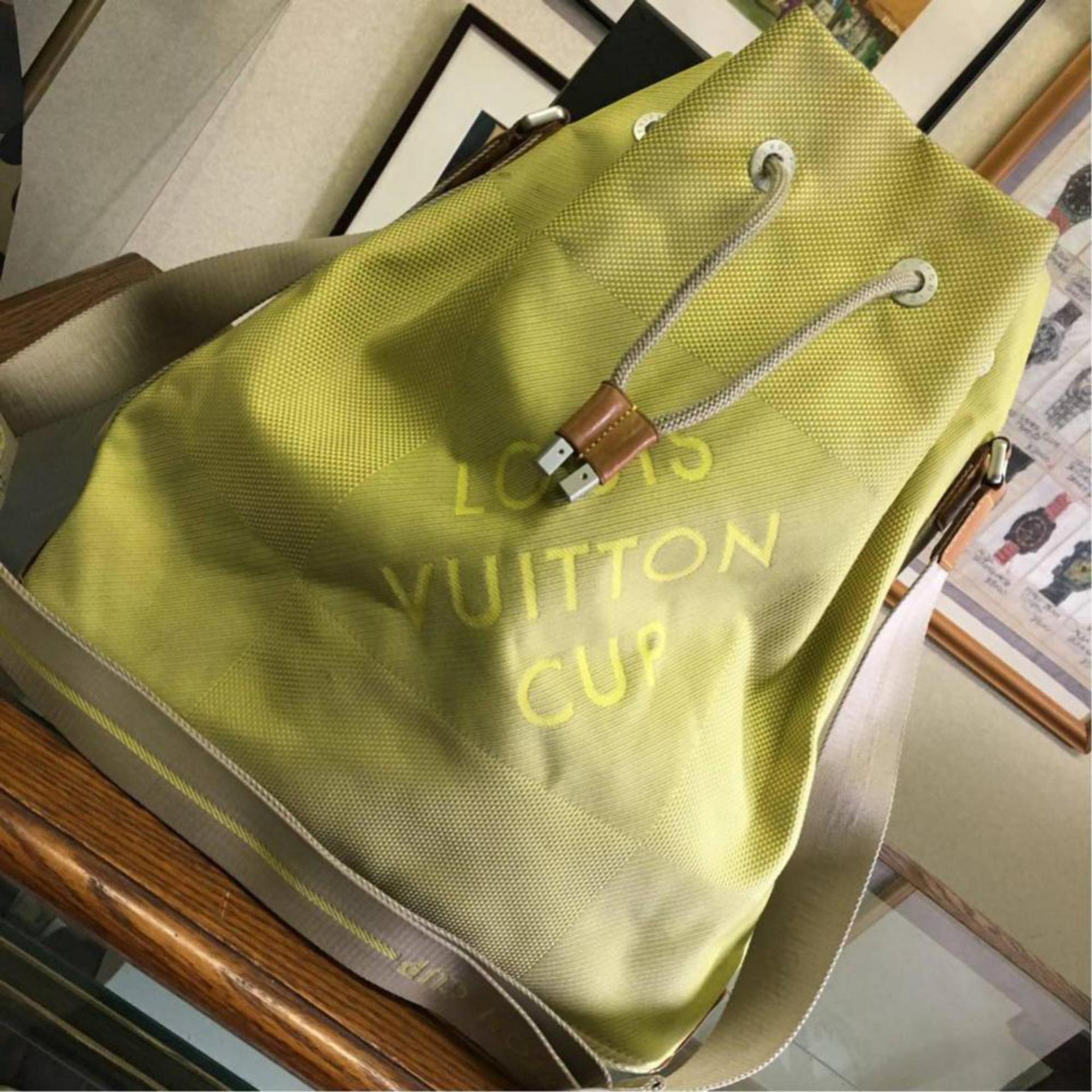 Women's Louis Vuitton Bucket Lv Cup 2003 Lime Damier Geant Noe 225870 Green Canvas Hobo  For Sale
