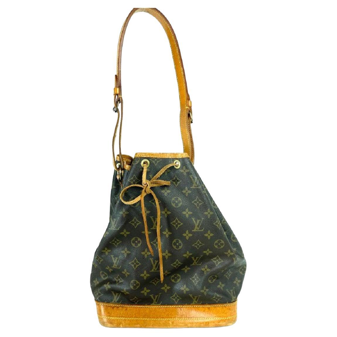 Vintage LOUIS VUITTON Monogram Pochette Marly Bandouliere Crossbody Bag  Unisex For Sale at 1stDibs