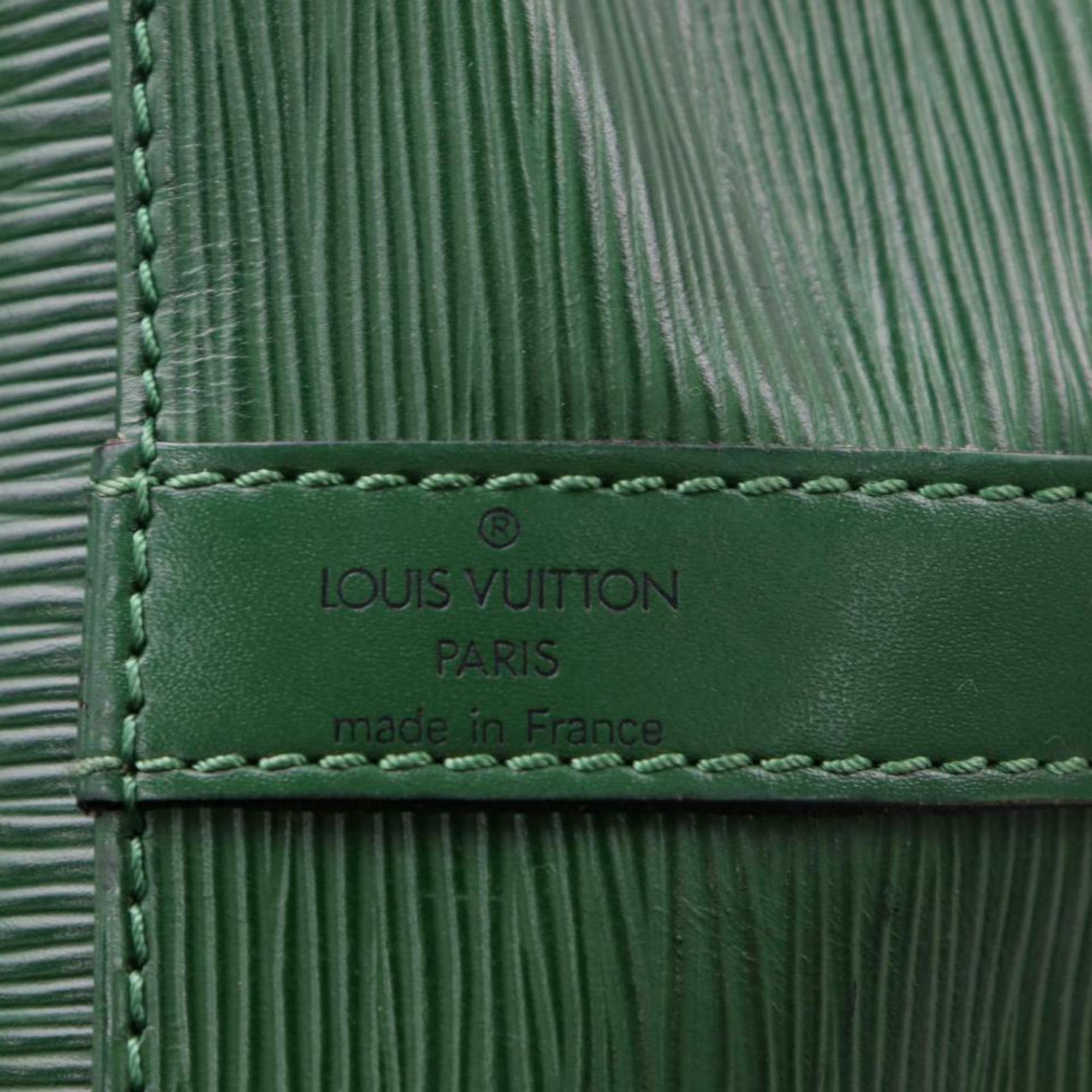 Louis Vuitton Bucket  Noe Drawstring Hobo 870223 Green Leather Shoulder Bag For Sale 6