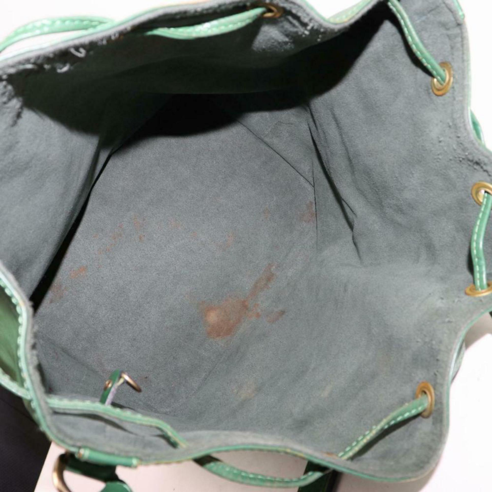Louis Vuitton Bucket  Noe Drawstring Hobo 870223 Green Leather Shoulder Bag For Sale 7