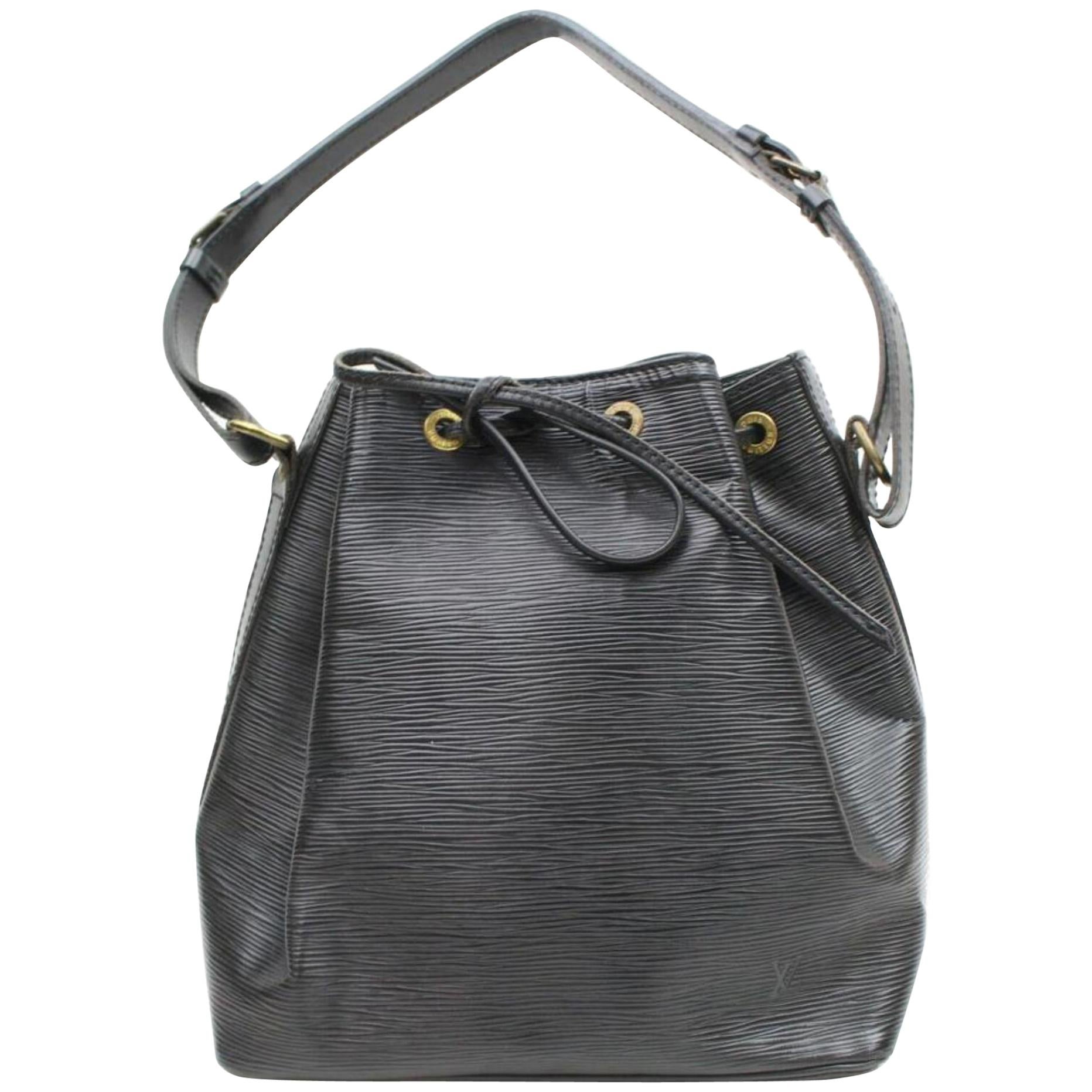 Louis Vuitton Bucket Noir Petit  Hobo 869851 Black Leather Shoulder Bag For Sale