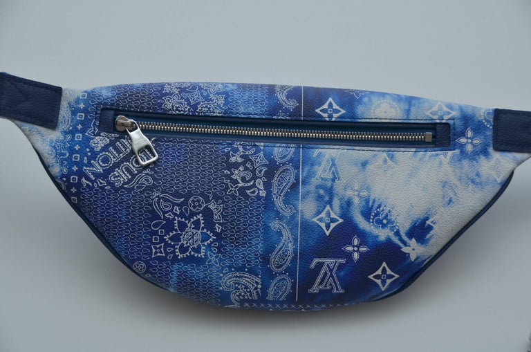 Louis Vuitton Monogram Bandana Discovery Bumbag - Blue Waist Bags